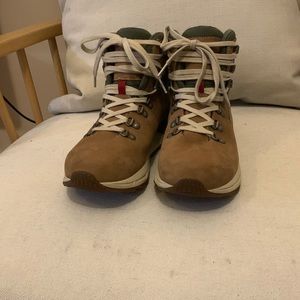 LL Bean hiking shoes. Ankle height. Womens size 8.5m